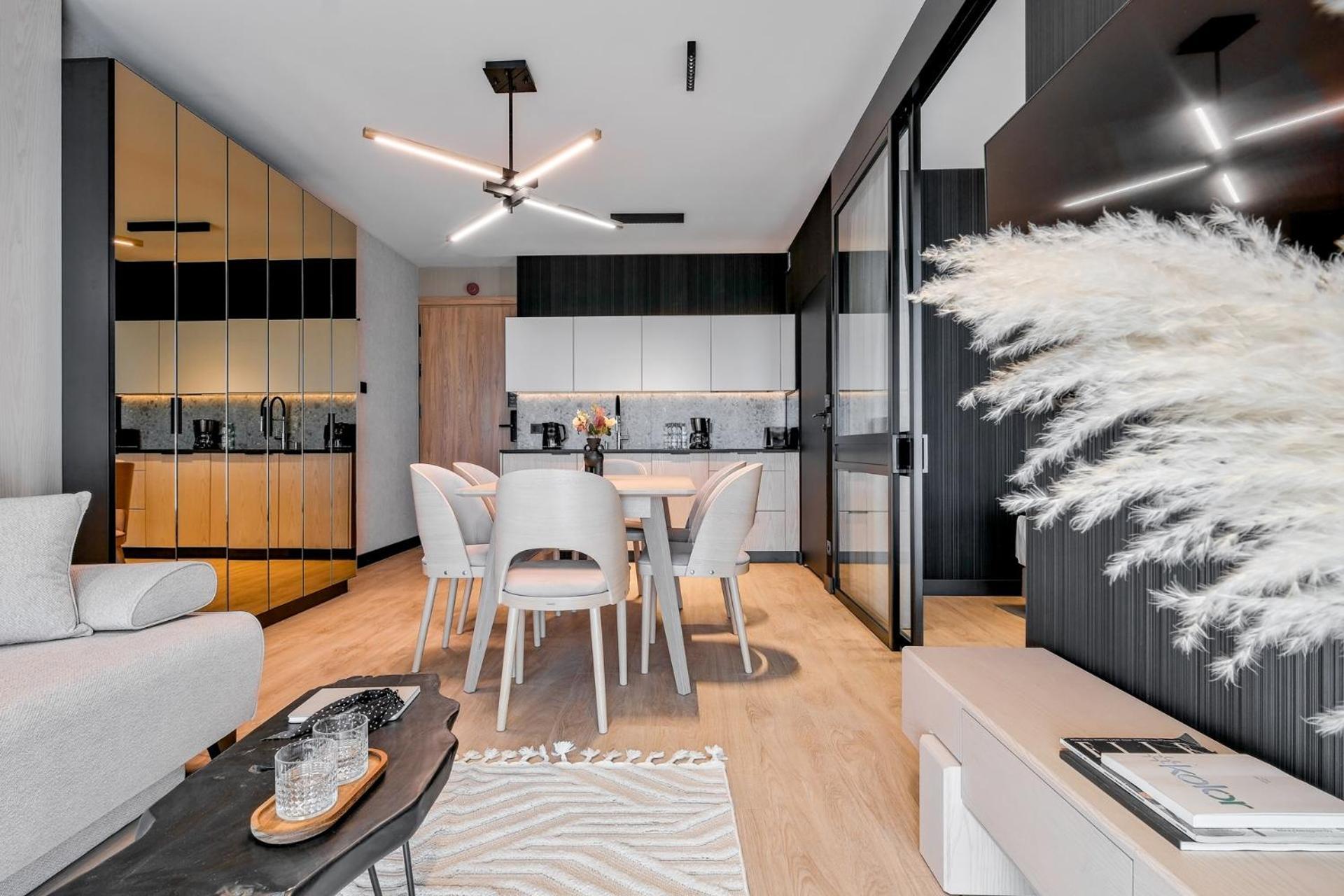 Rezydencja Sloneczna - Spa & Apartamenty Z Widokiem - Bialka Tatrzanska Ngoại thất bức ảnh