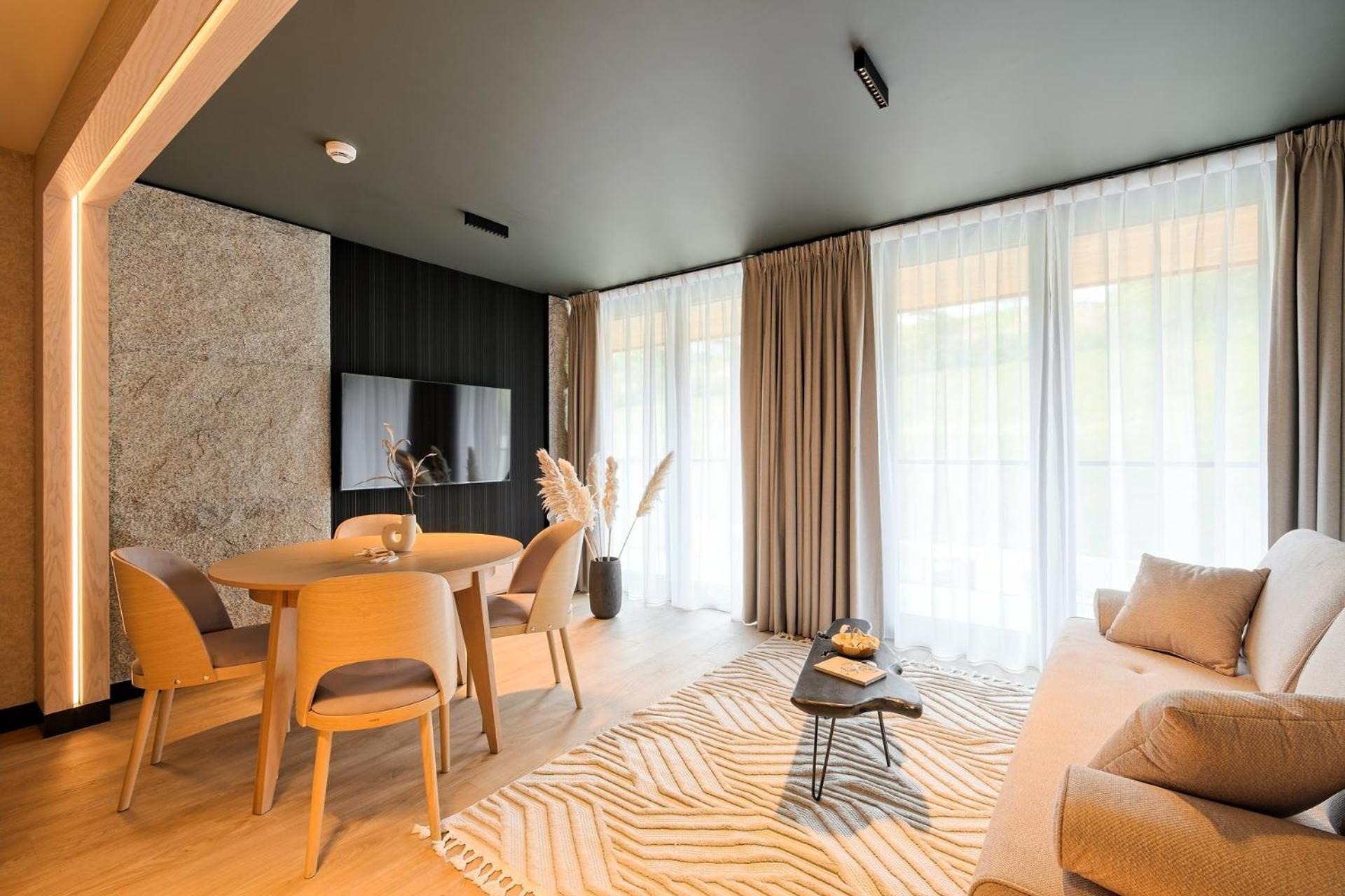 Rezydencja Sloneczna - Spa & Apartamenty Z Widokiem - Bialka Tatrzanska Ngoại thất bức ảnh